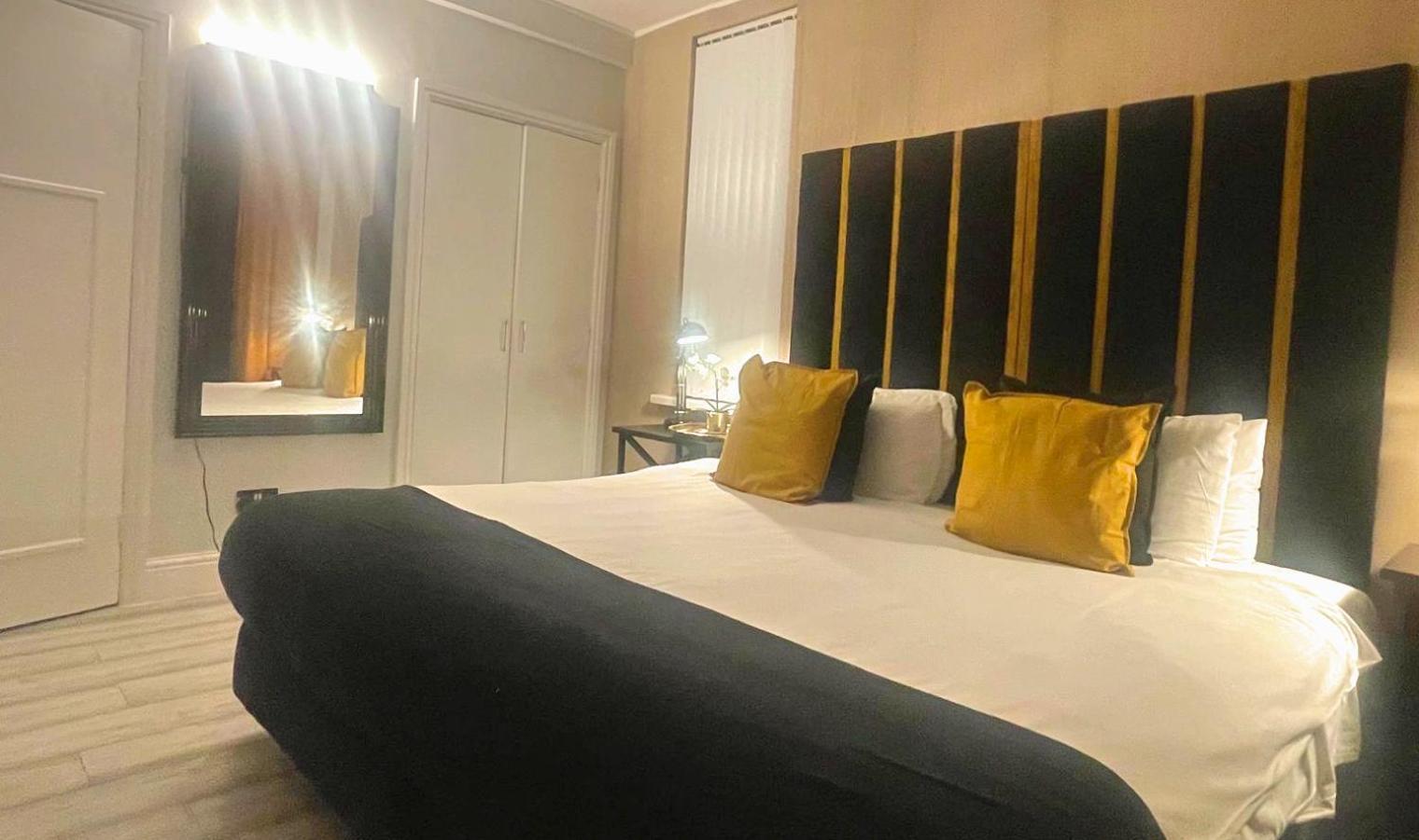 *Luxury 9Ine Lush Jacuzzi Apartment & Balcony* 버밍엄 외부 사진